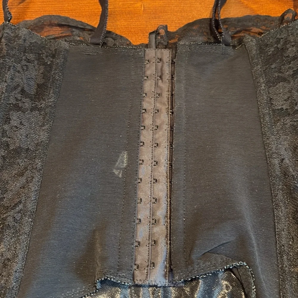 Vintage Gossard Black Lace Bustier Corset Top with garters 34D US … 34DD UK